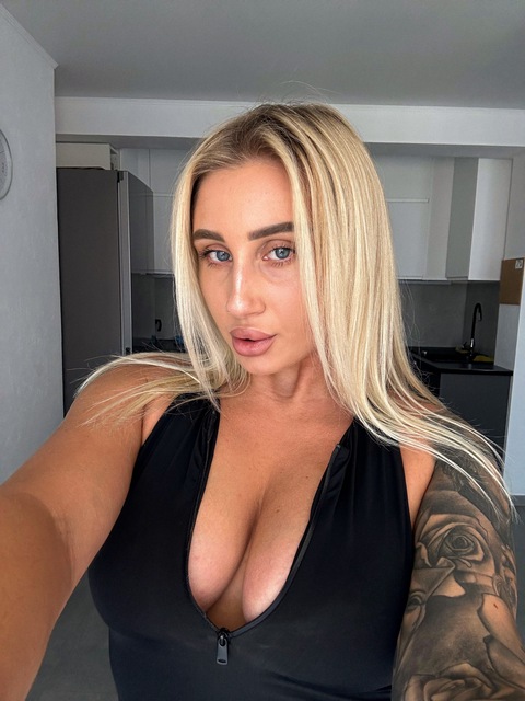 mollyxbell onlyfans and nudes